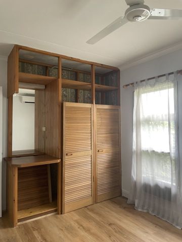 DELIGHTFUL FAMILY HOME - Photo 2