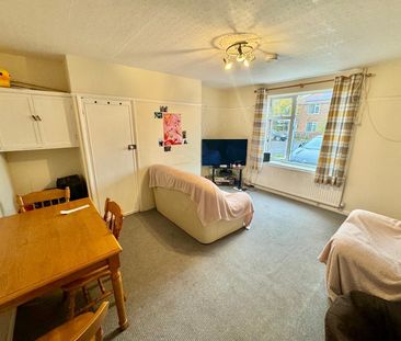 Foxley Close, Norwich - Photo 1