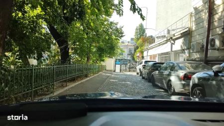 Garsoniera renovata-Piata Lahovari/Romana/ASE-curte privata,acces auto - Photo 4