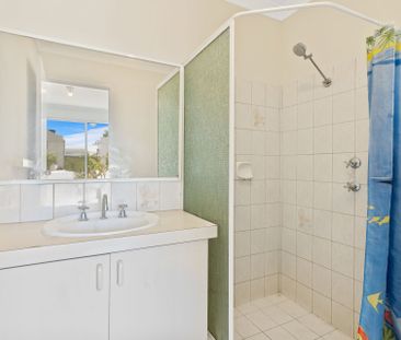 Welcome Home to Comfort - Photo 4