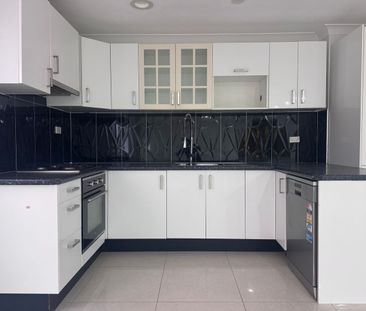 5 BEROOM HOUSE - Photo 2