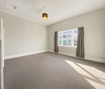 Welcome to 134a Riddiford Street. - Photo 1