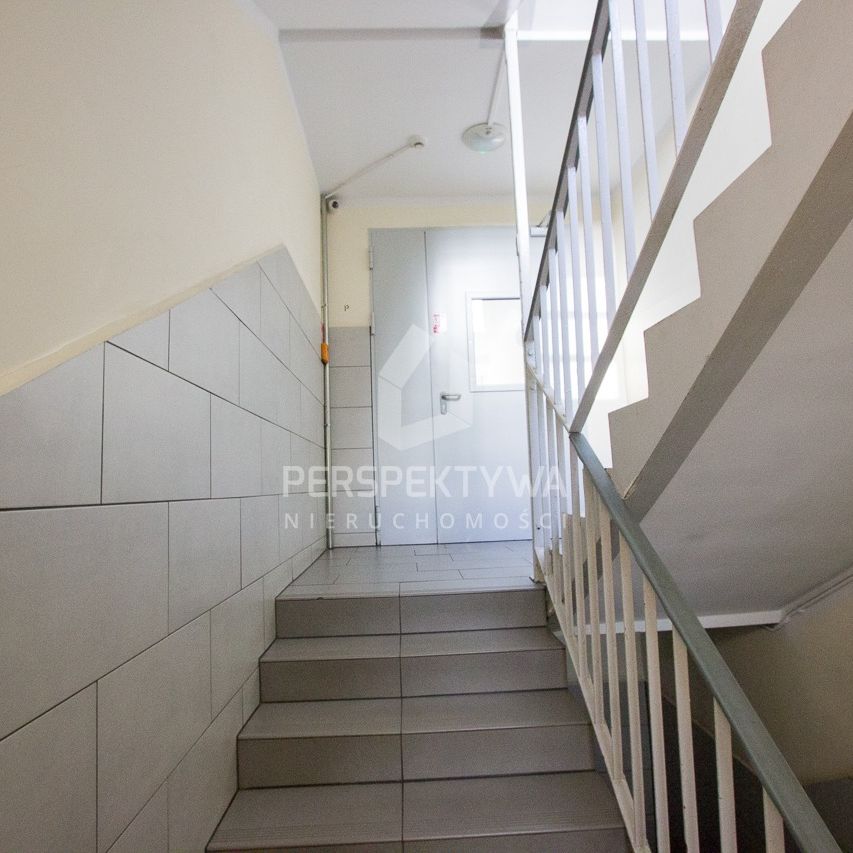 UMEBLOWANA KAWALERKA Z BALKONEM OS. ŁUŻYCKIE, ZG - Osiedle Łużyckie - Zielona Góra - Фото 1