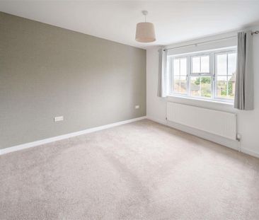 3 bedroom detached house to rent - Photo 4