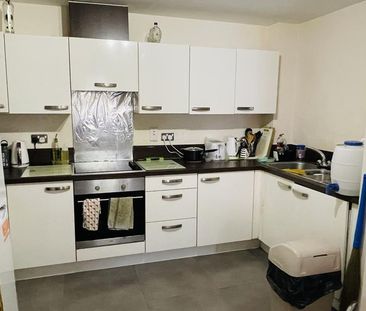 2 bedroom flat to rent - Photo 5