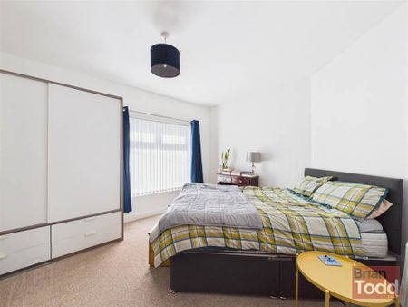 Upper Waterloo Road, Larne, BT40 1HD - Photo 3