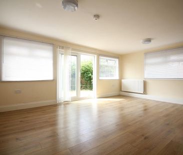 Humber Way, Langley - Photo 2