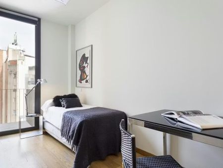 Carrer de Roger de Flor, Barcelona, Catalonia 08013 - Photo 4