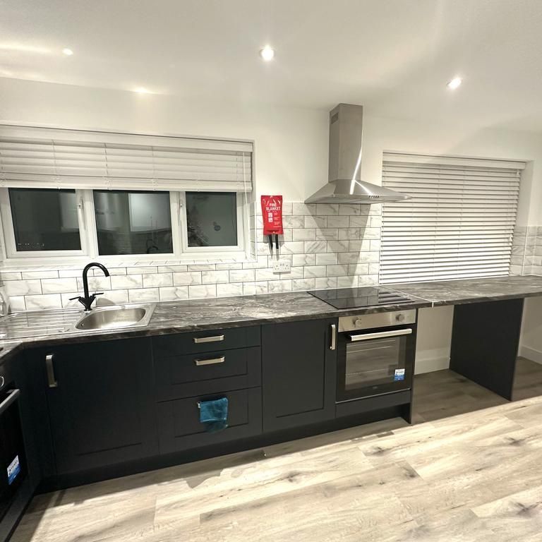 1 bedroom house of multiple occupation to rent - Photo 1