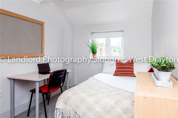1 bedroom in a house share to rent - Photo 1