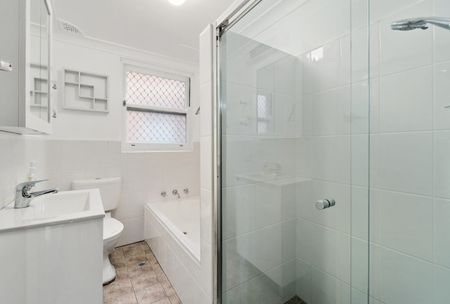 3/29 Urunga Parade, Punchbowl NSW 2196 - Apartment For Rent | Domain - Photo 4