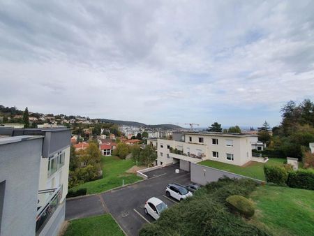 Location Appartement 4 pièces 90m² CHAMALIERES 63400 - Photo 5