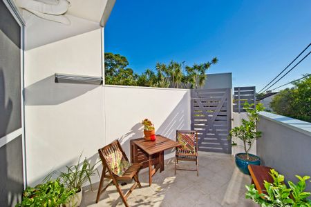 Stylish Urban Retreat with North East Facing Courtyard - Erskineville - Photo 2