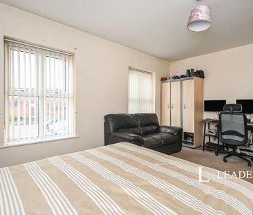 2 bedroom apartment to rent - Photo 4
