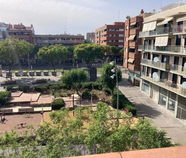 Carrer de la Travessera, Cornellà de Llobregat, Catalonia 08940 - Photo 2