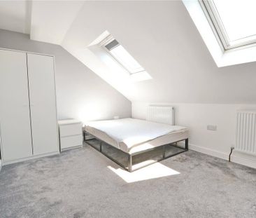 6 bedroom semi-detached house to rent - Photo 1