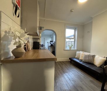 2 bedroom terraced house to rent - Photo 1