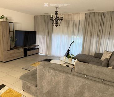 Luxurious 3.5-room apartment with balcony in Volketswil - Photo 1