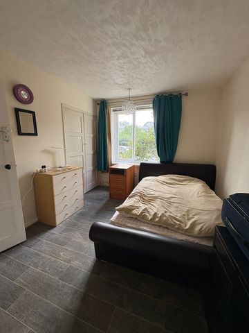 3 bed apartment to rent in Bluebell Road, Norwich, NR4 - Photo 2