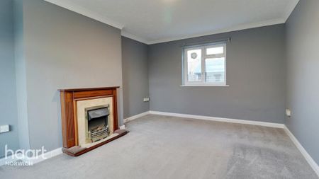 3 bedroom end of terrace house to rent - Photo 2