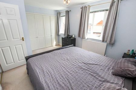 3 bedroom terraced house to rent - Photo 5