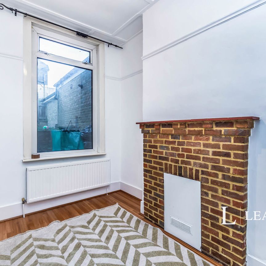 2 bedroom house to rent London Road, Riverhead, Sevenoaks, TN13 - Photo 1