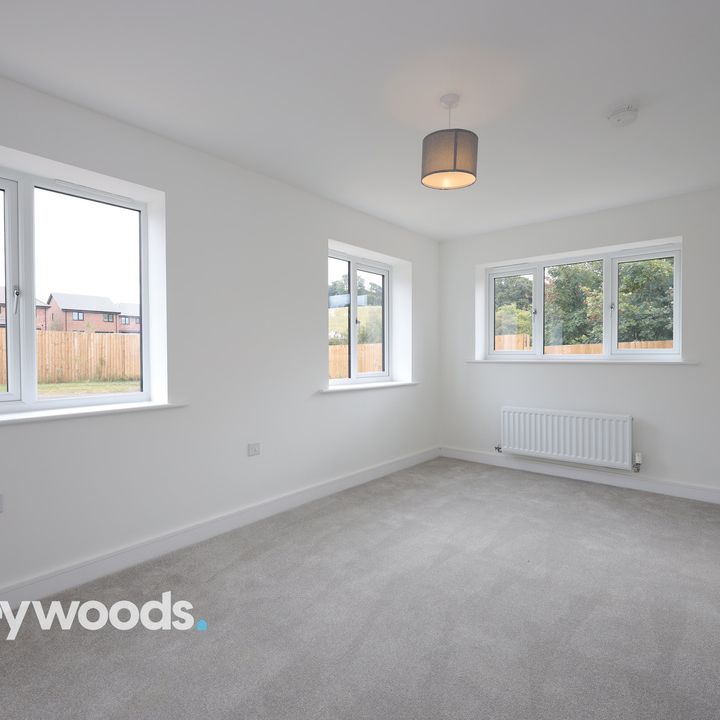 3 bed mews house to rent in Lakeway Grove, The Oaks, The Wynbury - Photo 1