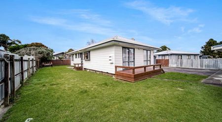 Spacious on Cargill - Photo 5