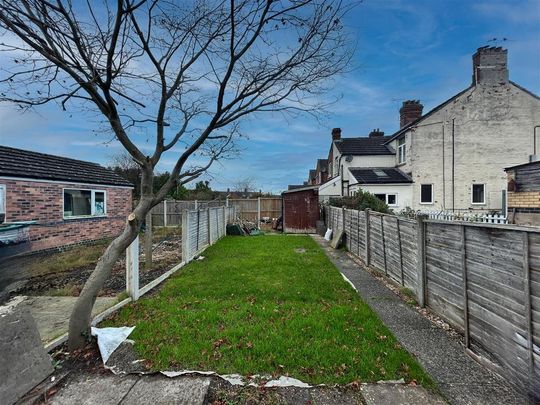 3 bedroom terraced house to rent - Photo 1