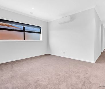 87 Hawker Street, Airport West - Photo 6