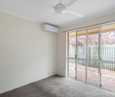 Coastal Property for family - ready for a move in - Photo 2