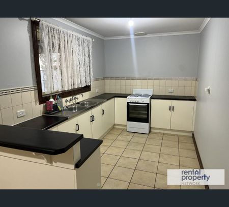 17 Holness Ave, Gawler East, SA 5118 - Photo 2
