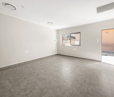 Recently built studio - Photo 5