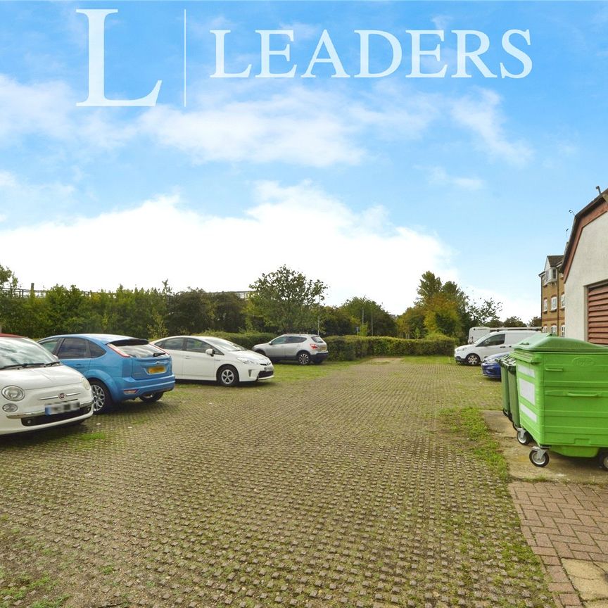 2 bedroom apartment to rent Mulberry Gardens, Witham, CM8 - Photo 1