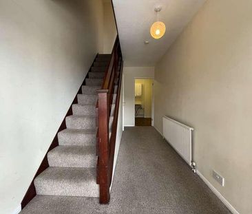 Hart Hill Lane, Luton, LU2 - Photo 4