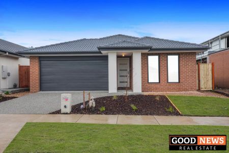 “A Family Home Jewel in Wyndham Vale!” - Photo 4