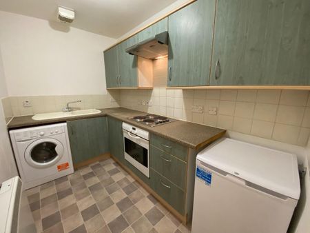2 bedroom flat to rent - Photo 3