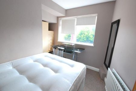 2 Bed - Wolseley Gdns, Jesmond - Photo 4