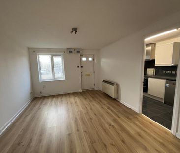 2 bedroom maisonette to rent - Photo 1