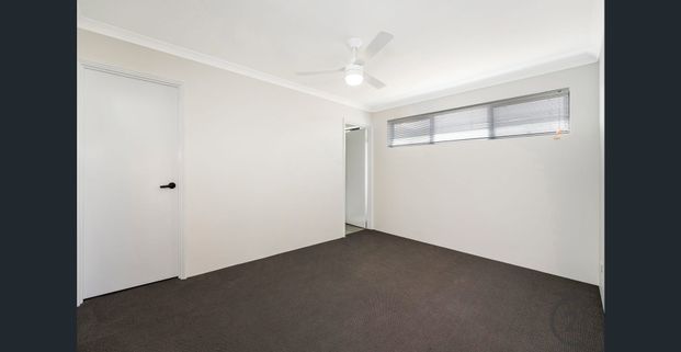 Low maintenance 1 bedroom Studio - Photo 1