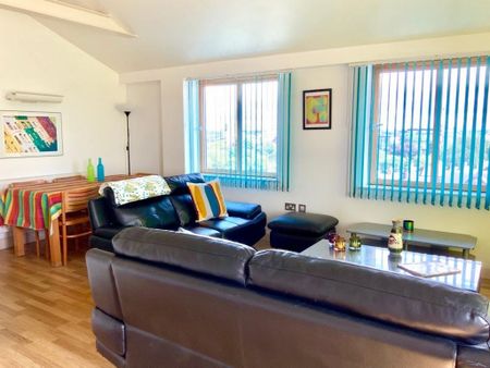 3 bedroom penthouse to rent - Photo 5