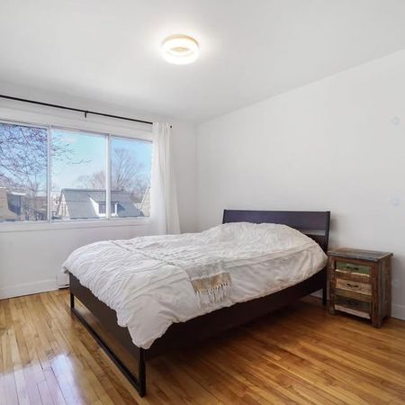 5½ lumineux rénové à Laval-des-Rapides – Disponible immédiatement. - Photo 3