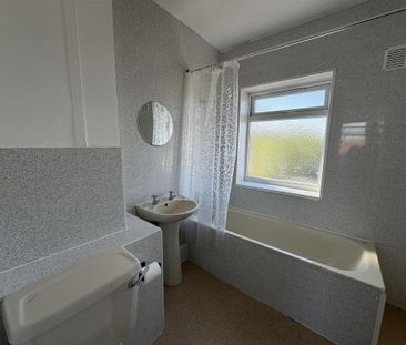 2 bedroom maisonette to rent - Photo 6