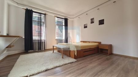 Casa, 4 camere, singur in curte - zona Schei - Fotografie 4