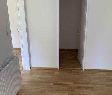 Eine Wohlfühloase im Grünen wartet auf Sie! Umfassend sanierte 2 Zi... - Foto 6