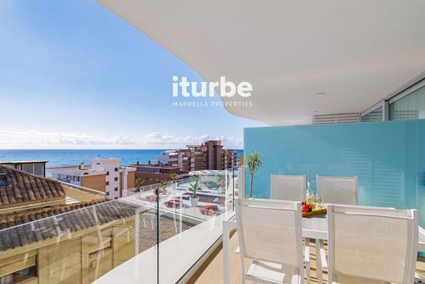 Alquiler de ático en Avenida Carvajal - Photo 1