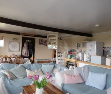 Wadhurst - Photo 2