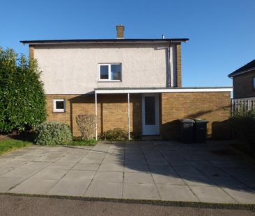 3 bedroom detached house to rent - Photo 2