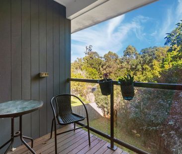 Modern Low-Maintenance Townhouse in Oxenford - Photo 2