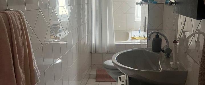 Zwischenmieter gesucht ab Dezember - Foto 1